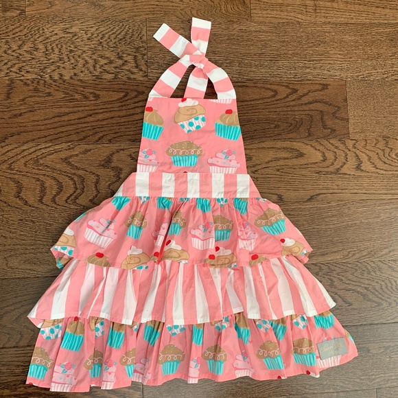 Eleanor Rose Cupcakes Pink Apron NWT (issue) - Picture 1 of 10